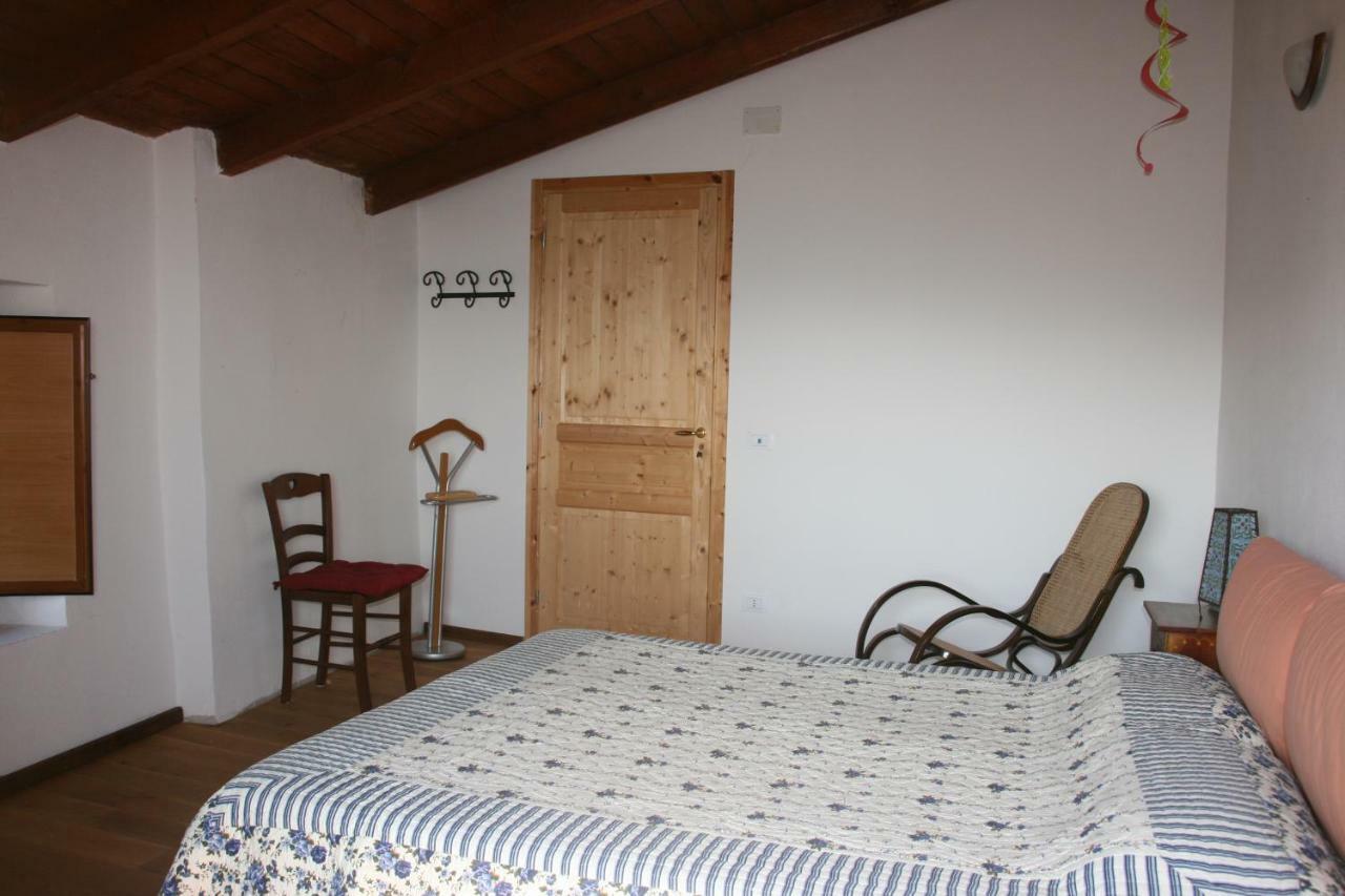 La Casa Dei Mimirs Bed and Breakfast Garbagna Eksteriør billede